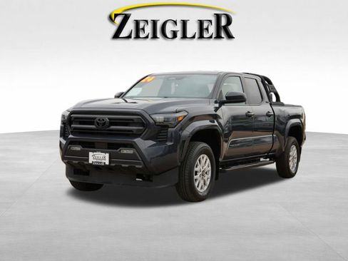 Used 2024 Toyota Tacoma SR5 image 3