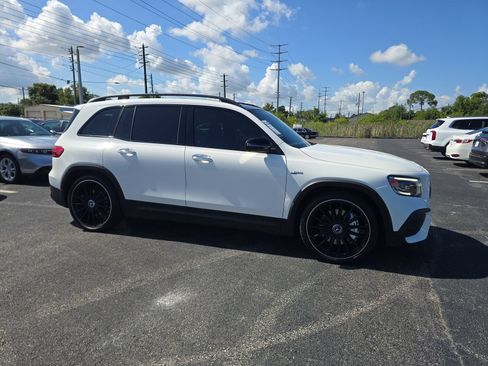 Used 2021 Mercedes-Benz GLB 35 AMG 4MATIC image 2