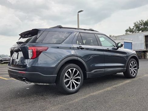 Used 2023 Ford Explorer ST-Line AWD/4WD image 6