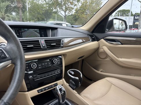 Used 2015 BMW X1 sDrive28i RWD image 30
