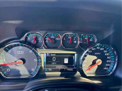 Used 2020 Chevrolet Tahoe LT w/ Luxury Package image 16