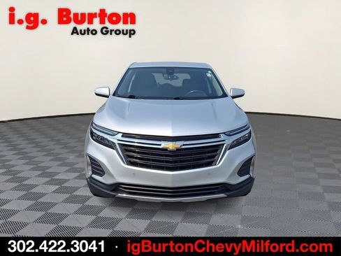 Used 2022 Chevrolet Equinox LT FWD image 2