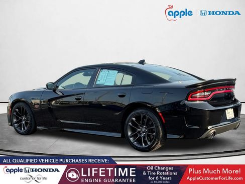 Used 2022 Dodge Charger Scat Pack RWD image 4