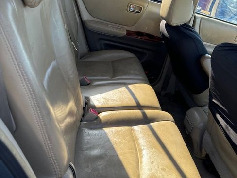 Used 2004 Toyota Highlander Limited image 7