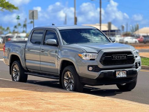 Used 2019 Toyota Tacoma SR5 image 6