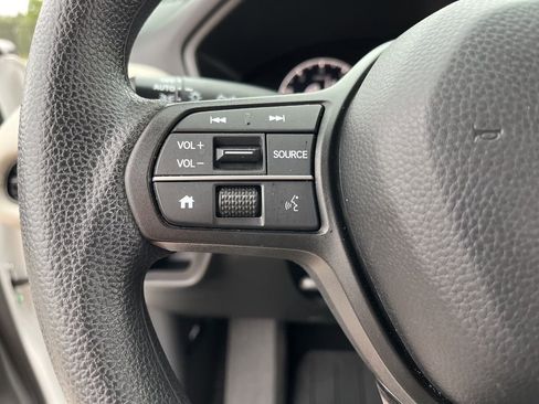 Used 2023 Honda HR-V LX image 19