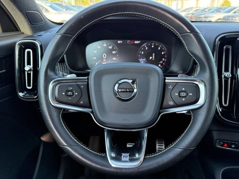 Used 2020 Volvo XC40 T5 R-Design AWD/4WD image 14