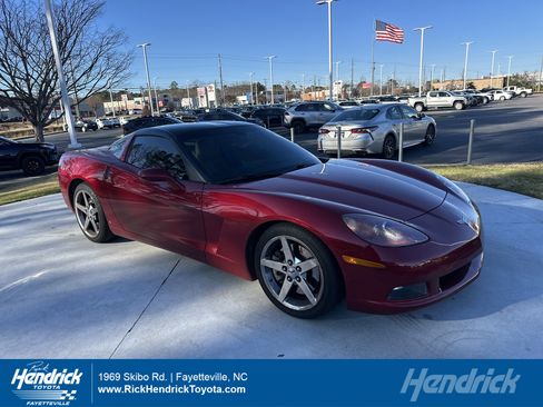 Used 2008 Chevrolet Corvette Coupe w/ Preferred Equipment Group image 1