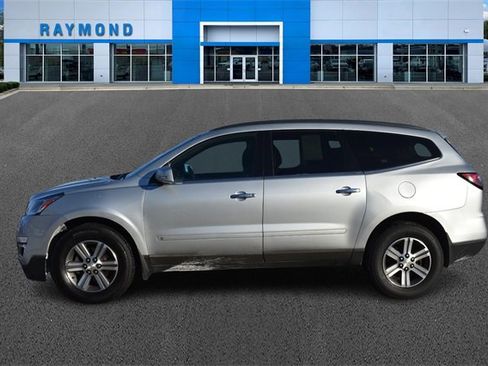 Certified 2016 Chevrolet Traverse LT image 6