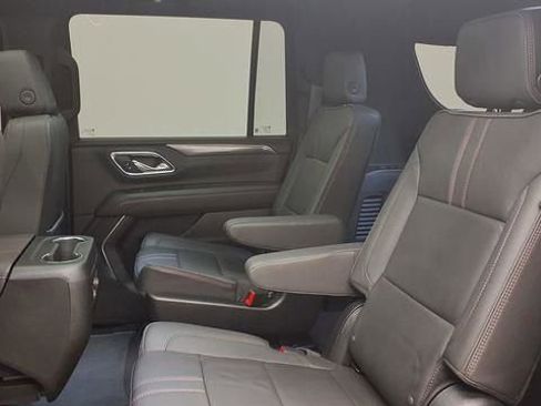 Used 2024 Chevrolet Suburban RST w/ Luxury Package image 17