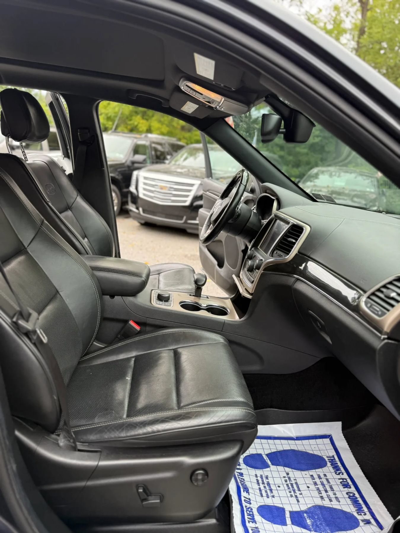 Used 2014 Jeep Grand Cherokee Overland AWD/4WD image 28