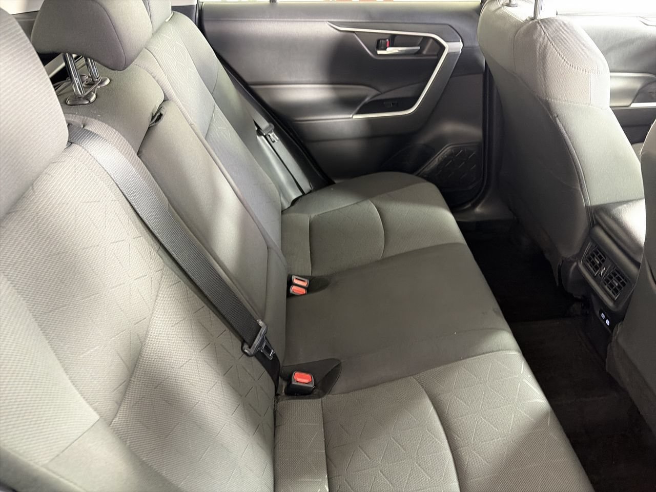 Used 2023 Toyota RAV4 XLE FWD image 23