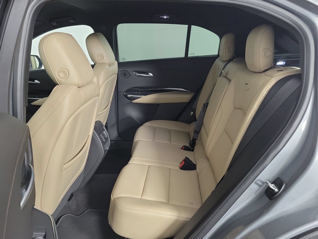 Certified 2024 Cadillac XT4 Luxury FWD image 11