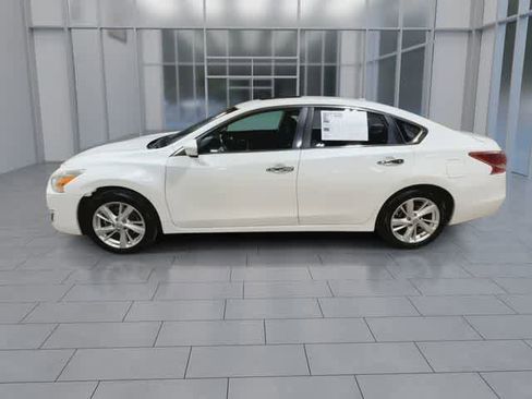 Used 2013 Nissan Altima 2.5 SV w/ 2.5SV Convenience Pkg FWD image 5