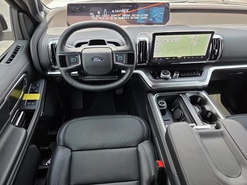 New 2027 Ford Expedition Platinum w/ Stealth Performance Package AWD/4WD image 11