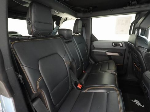 Used 2021 Ford Bronco Badlands image 18