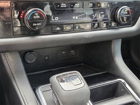 Certified 2023 Nissan Pathfinder SL image 20