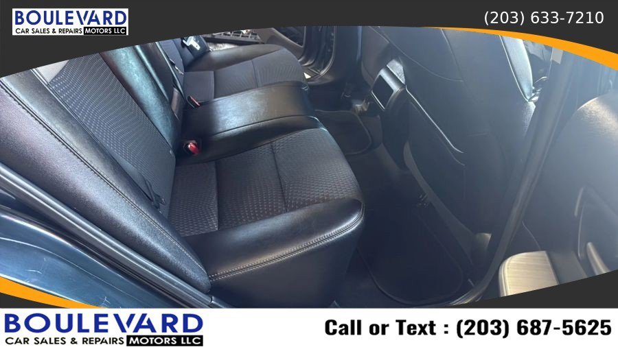 Used 2012 Toyota Camry SE FWD image 26