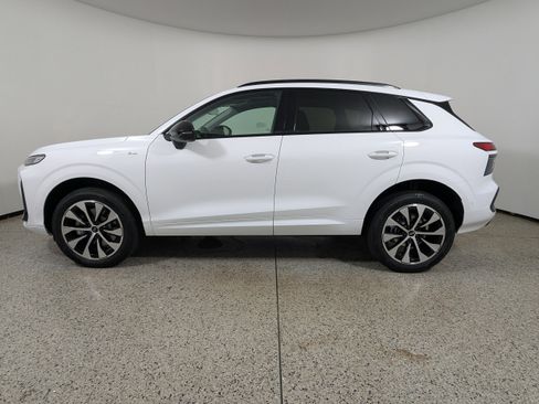 New 2026 Audi Q3 quattro 2.0T AWD/4WD image 4