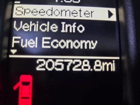 Used 2016 RAM 1500 Classic SLT AWD/4WD image 28