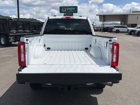 Used 2026 Ford F250 XLT AWD/4WD image 4