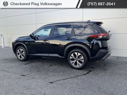 Used 2023 Nissan Rogue SV image 13