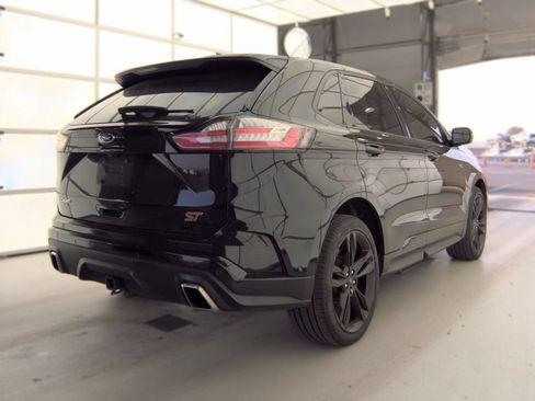 Used 2019 Ford Edge ST w/ Equipment Group 401A AWD/4WD image 2