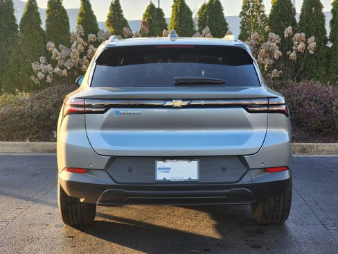 New 2026 Chevrolet Equinox EV LT image 8