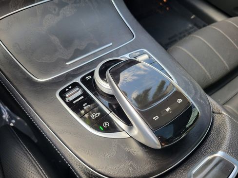 Used 2018 Mercedes-Benz E 400 Coupe image 18