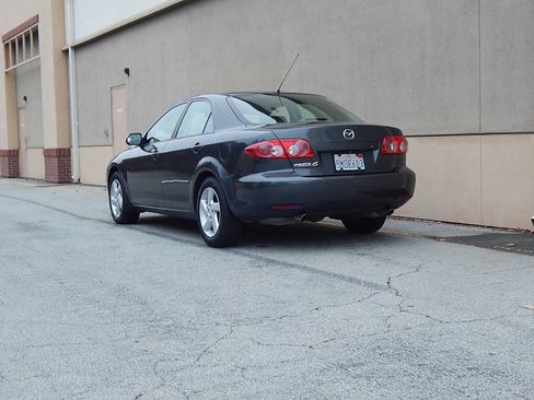 Used 2004 MAZDA MAZDA6 i image 5