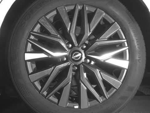 Used 2025 Nissan Altima 2.5 SV image 14