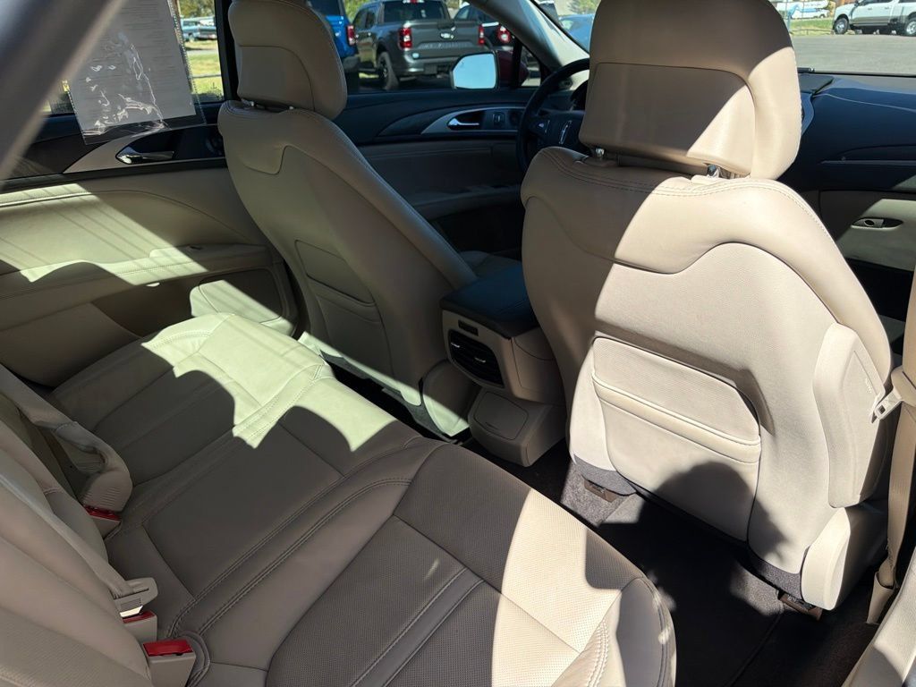 Used 2018 Lincoln MKZ Reserve w/ Magnetic Appearance Package FWD image 24