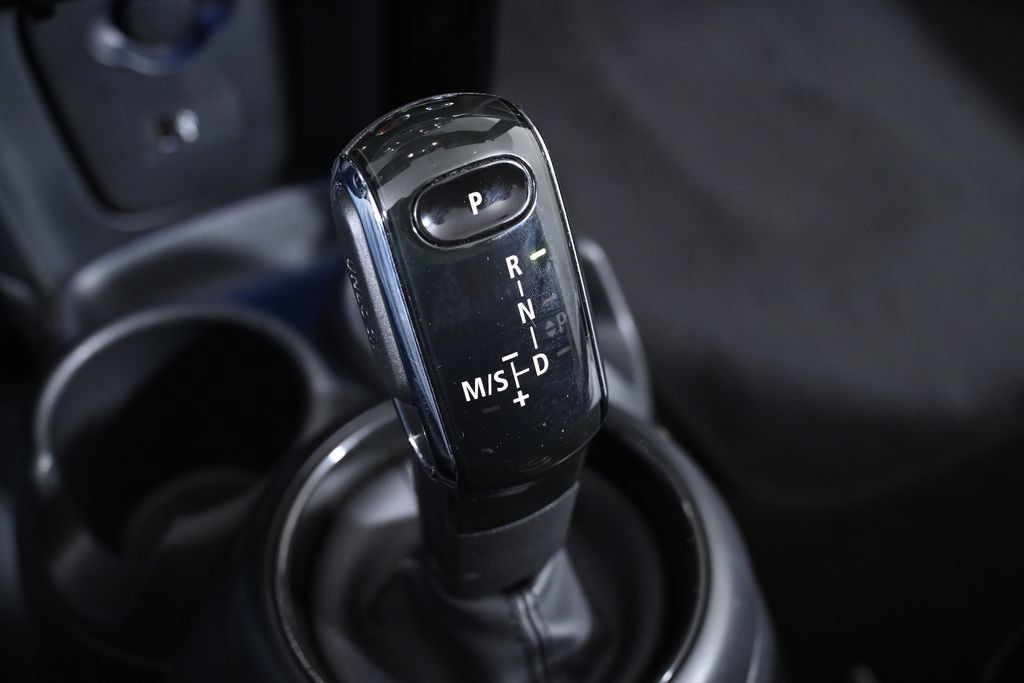 Used 2024 MINI Cooper S FWD image 23