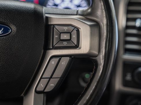 Used 2018 Ford F150 Platinum w/ Equipment Group 701A Luxury image 37