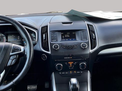 Used 2018 Ford Edge SEL FWD image 6