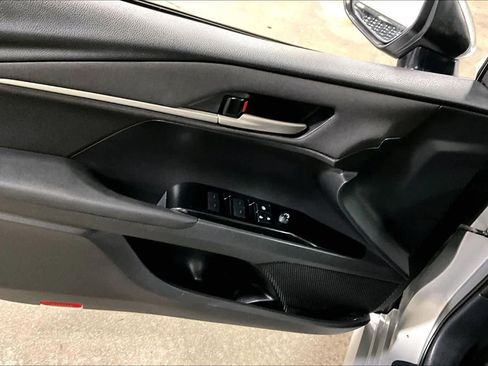 Used 2025 Toyota Camry LE FWD image 36