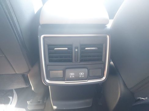 Used 2019 Subaru Forester Premium AWD/4WD image 11