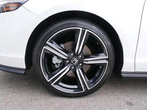 Used 2024 Honda Accord Sport image 13