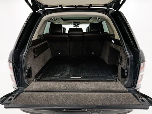 Used 2020 Land Rover Range Rover HSE image 41