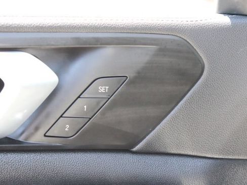 Used 2021 BMW X5 sDrive40i w/ Convenience Package RWD image 14