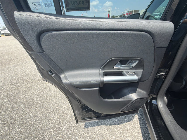 Used 2025 Mercedes-Benz GLA 250 image 22