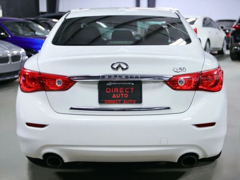 Used 2017 INFINITI Q50 2.0t w/ Moonroof Package RWD image 12
