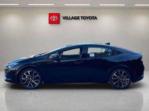 New 2026 Toyota Prius Plug-In Hybrid FWD image 2