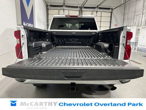 Used 2025 Chevrolet Silverado 2500 LT w/ Convenience Package AWD/4WD image 7