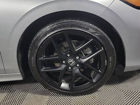 Certified 2025 Honda Civic Sport image 3