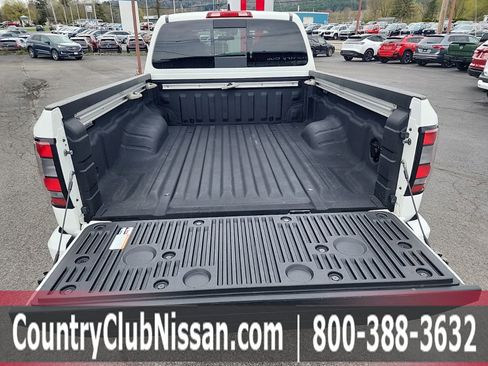 Used 2025 Nissan Frontier PRO-4X w/ Pro Convenience Package AWD/4WD image 29
