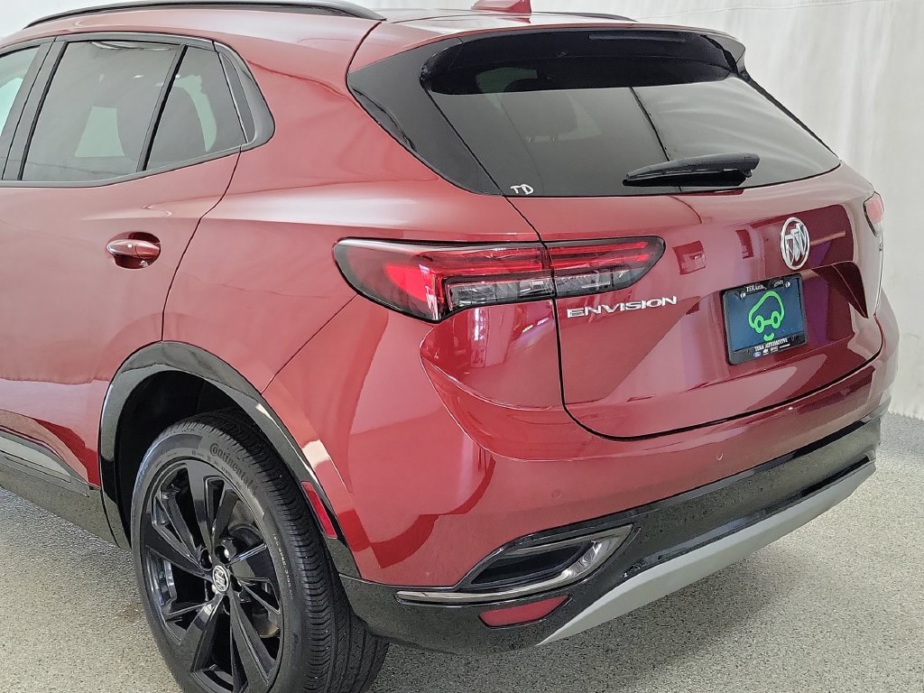 Certified 2023 Buick Envision Essence w/ Sport Touring Package FWD image 7
