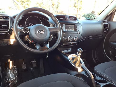 Used 2018 Kia Soul image 14