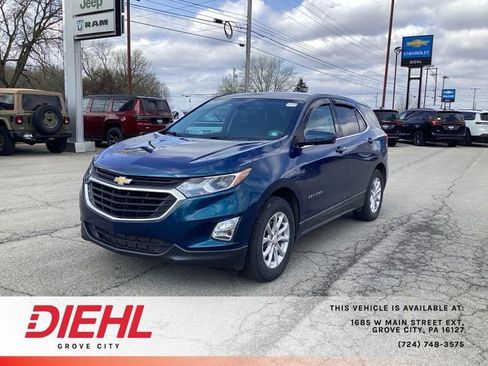 Used 2020 Chevrolet Equinox LT w/ Driver Convenience Package image 3