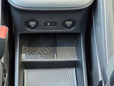 Used 2024 Hyundai Ioniq 5 Limited image 38